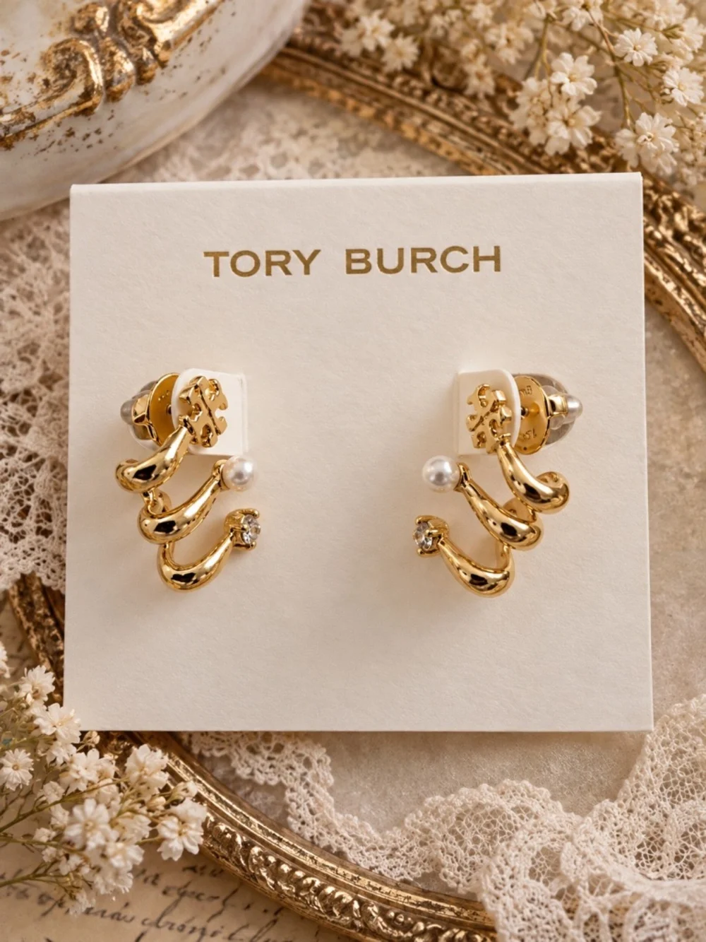 TORY BURCH • Gold Logo Pearl Ear Jacket Set Kira Multi-hoop Earrings